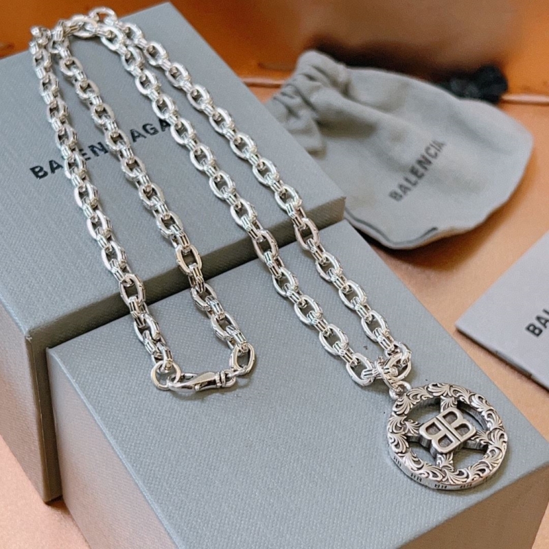 Ba1en*iaga necklaces